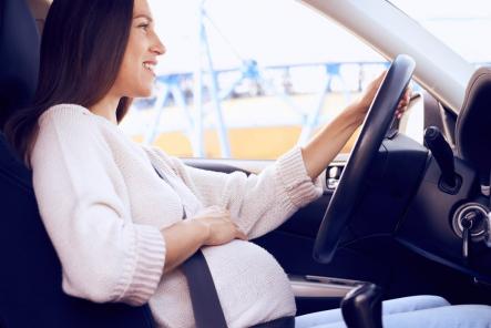 Tìm hiểu bí kíp lái xe cho các mẹ bầu