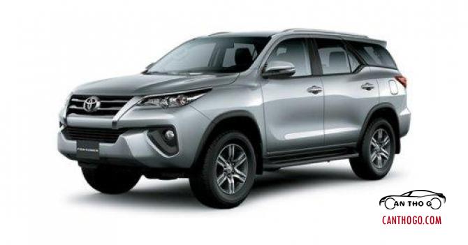 FORTUNER 2.4G 4X2 MT Bạc 2018